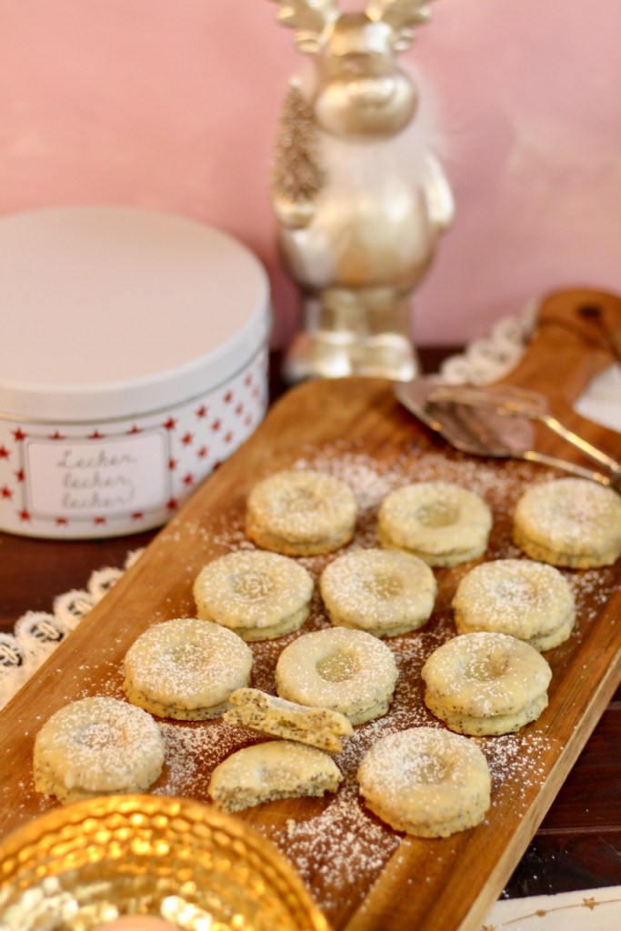 Mohn-Linzer Plätzchen mit Zitrone: Eine köstliche Kombination ... Mohn-Linzer Plätzchen mit Zitrone: Eine köstliche Kombination ...